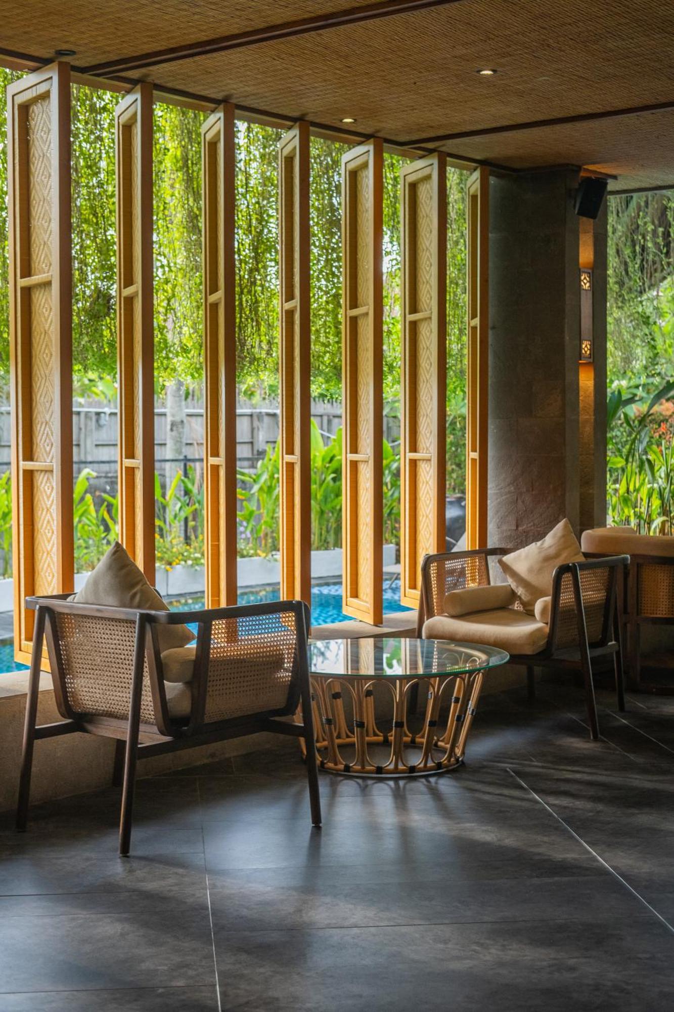 Kayumas 4* Seminyak (Bali)